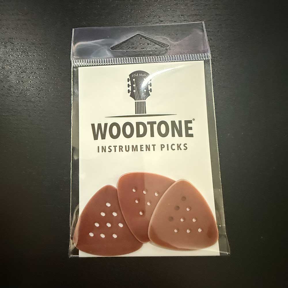 FlexGrip® Picks - Small Triangle HT - Saddle Brown - Pack of 3  Picks